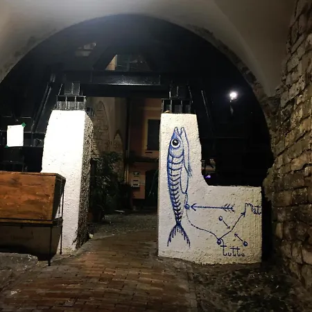 Ai Piedi Della Pigna Apartment *