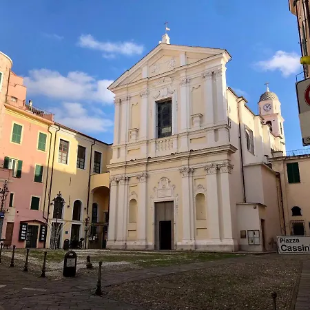 Ai Piedi Della Pigna Sanremo