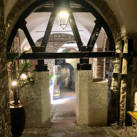 Ai Piedi Della Pigna Apartmán *