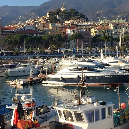 Ai Piedi Della Pigna * Sanremo