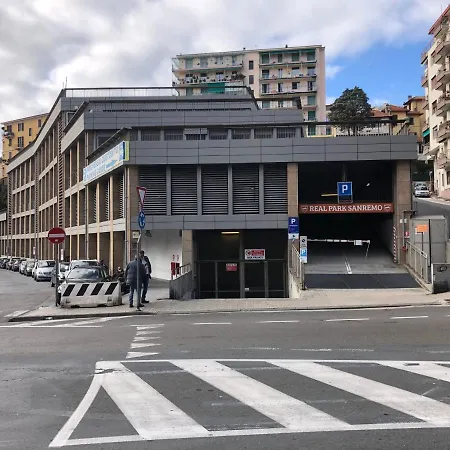 Ai Piedi Della Pigna Sanremo